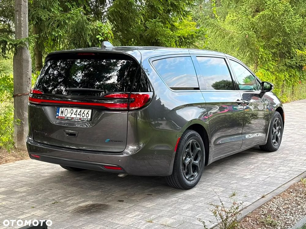 Chrysler Pacifica - 6