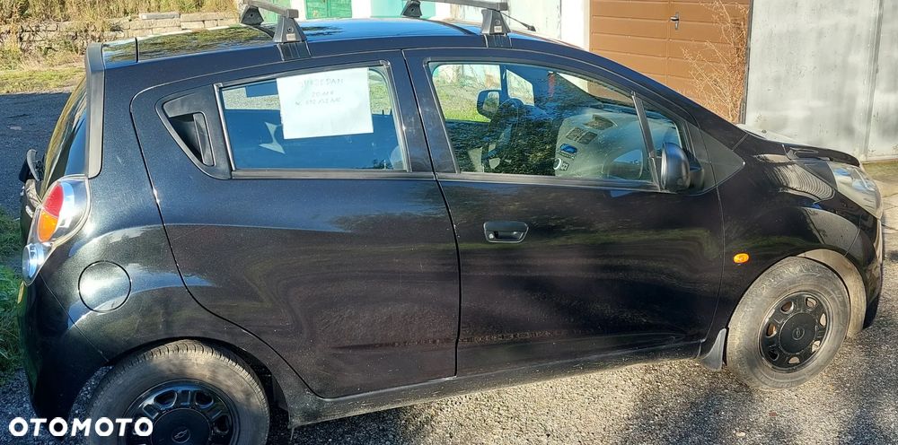 Chevrolet Spark 1.0 Base - 4