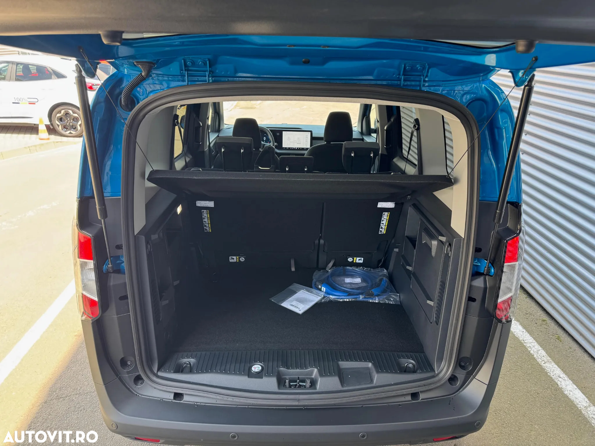 Ford Tourneo Courier - 19