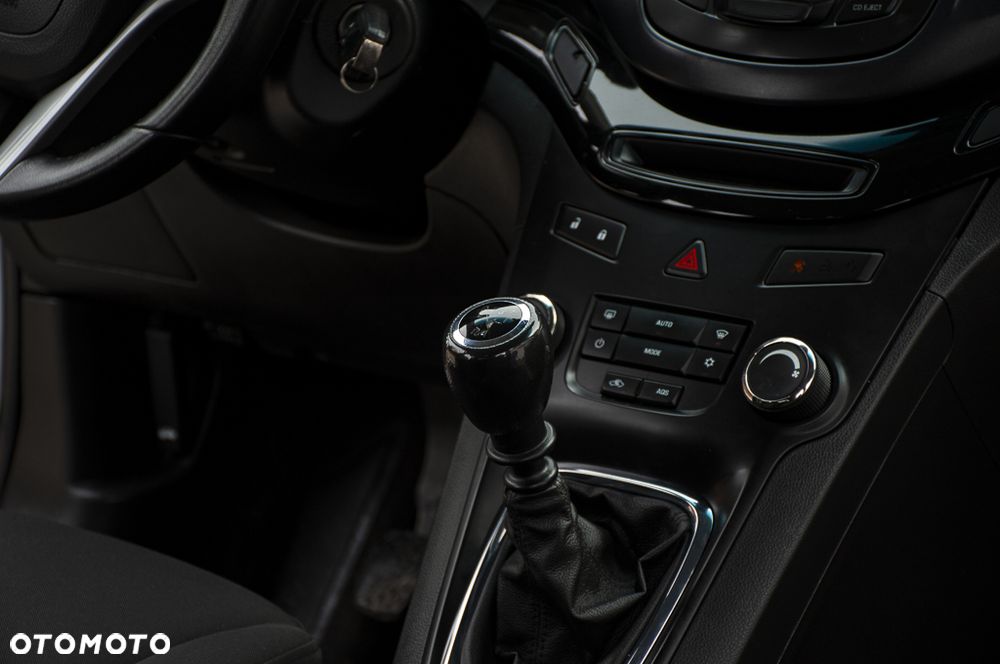 Chevrolet Orlando 1.8 LT+ - 26