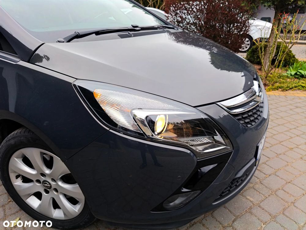 Opel Zafira Tourer 1.4 Turbo Business Edition - 24