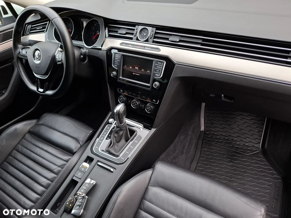 Volkswagen Passat 2.0 TDI BMT Highline DSG - 14