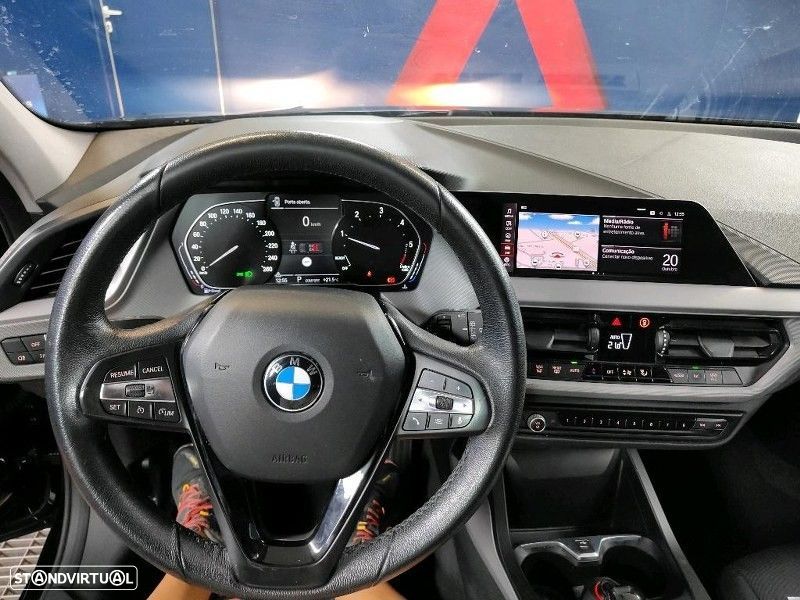 BMW 116 d Corporate Edition Auto - 2