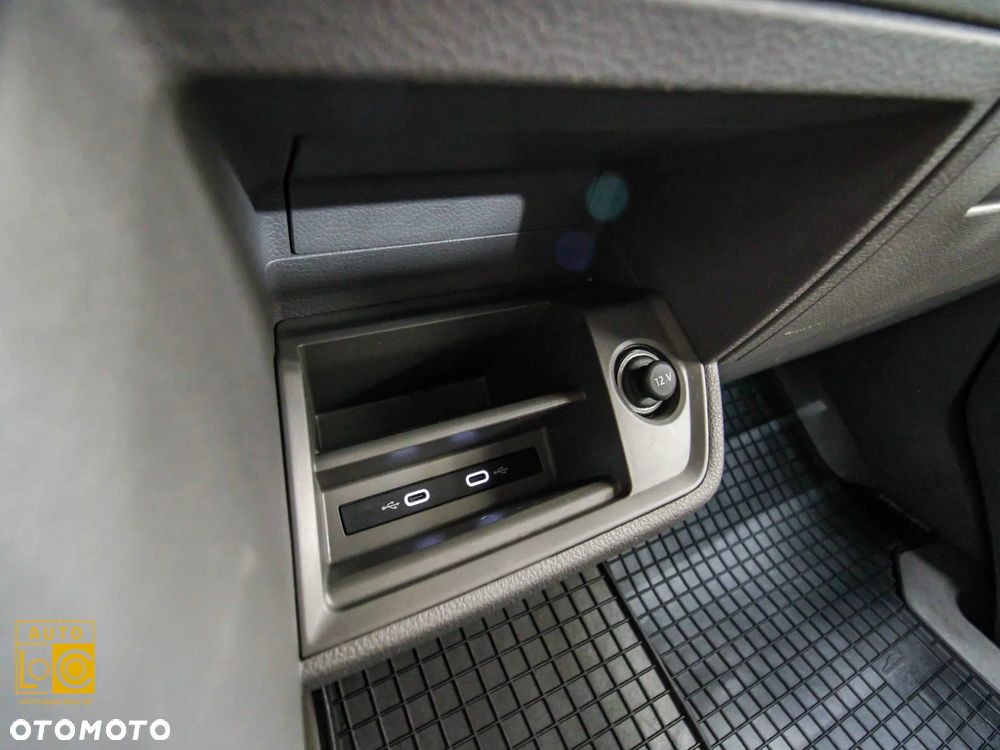 Volkswagen CRAFTER BRYGADÓWKA 7 OSÓB - 29