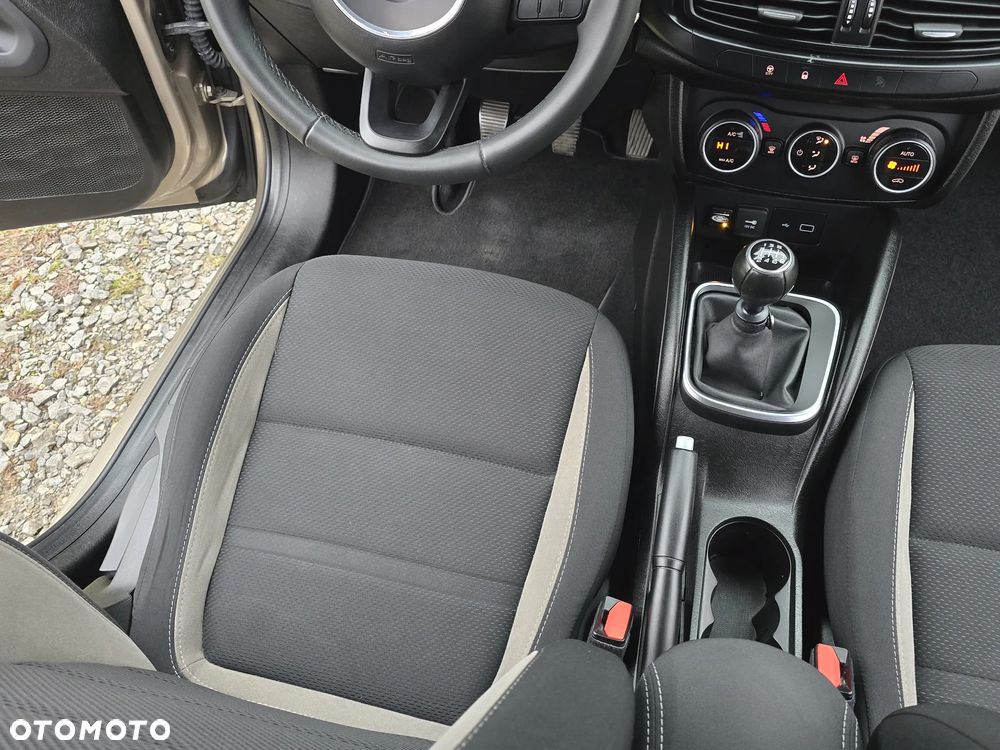 Fiat Tipo 1.4 16v Lounge EU6d - 21