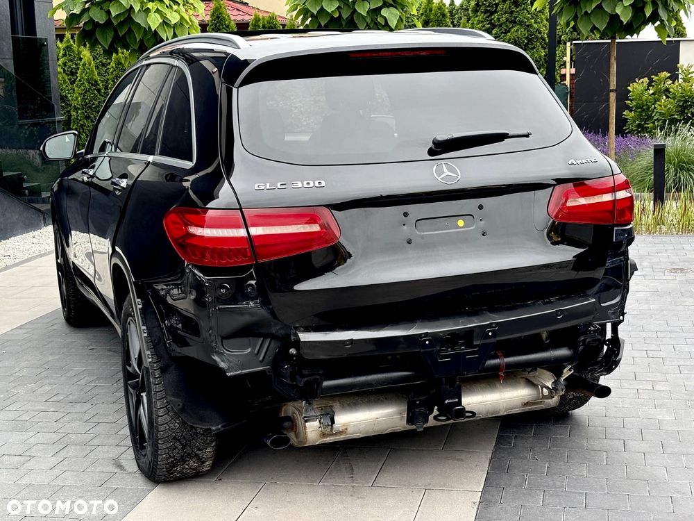 Mercedes-Benz GLC 300 4Matic 9G-TRONIC - 7