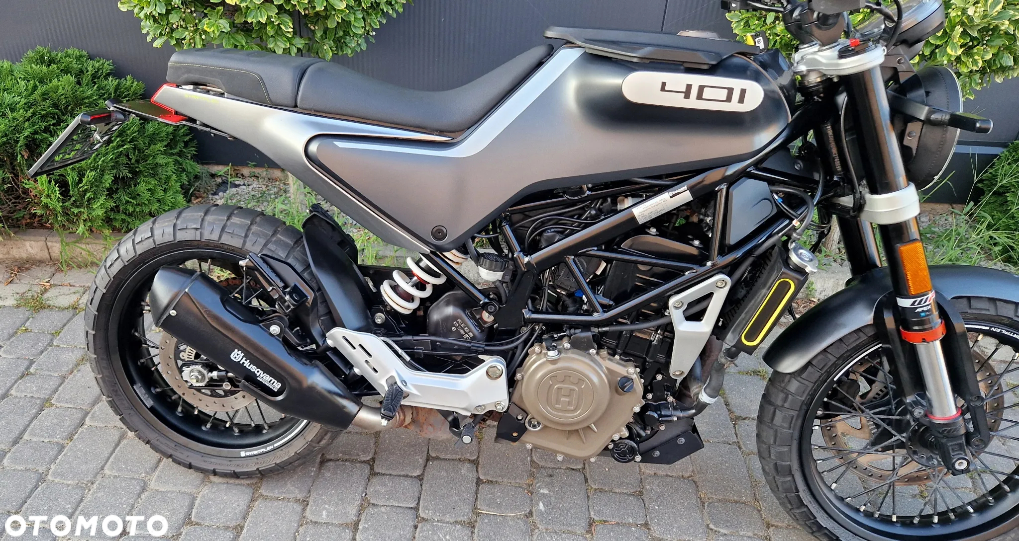 Husqvarna Svartpilen - 18