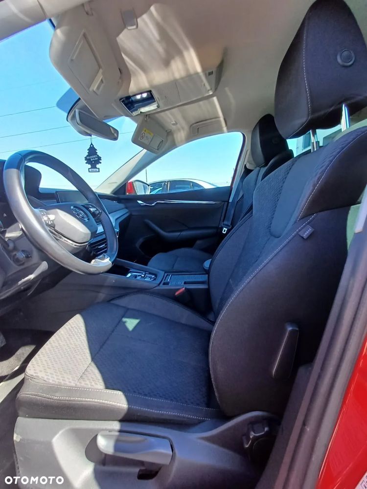 Skoda Octavia 2.0 TDI Style DSG - 10