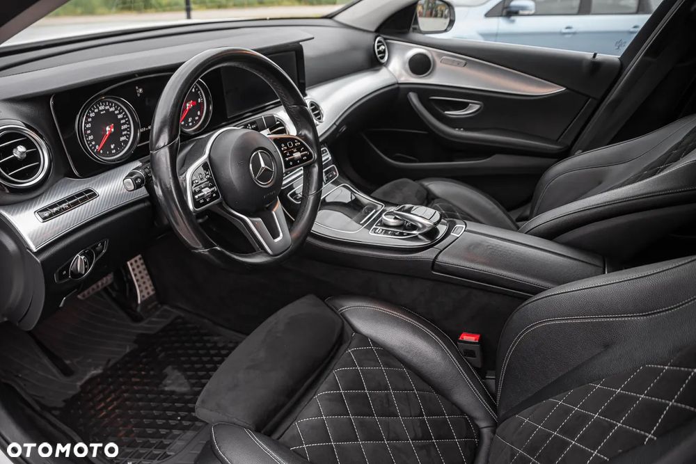 Mercedes-Benz Klasa E 220 d 4Matic All-Terrain 9G-TRONIC Exclusive - 15