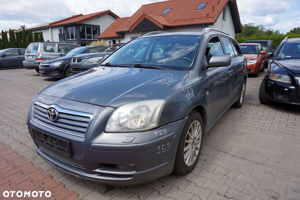 TOYOTA AVENSIS II T25 KOMBI 2004 1E5 2.0 D4D 1CD-FTV 115KM E357 SZARY na części - 1
