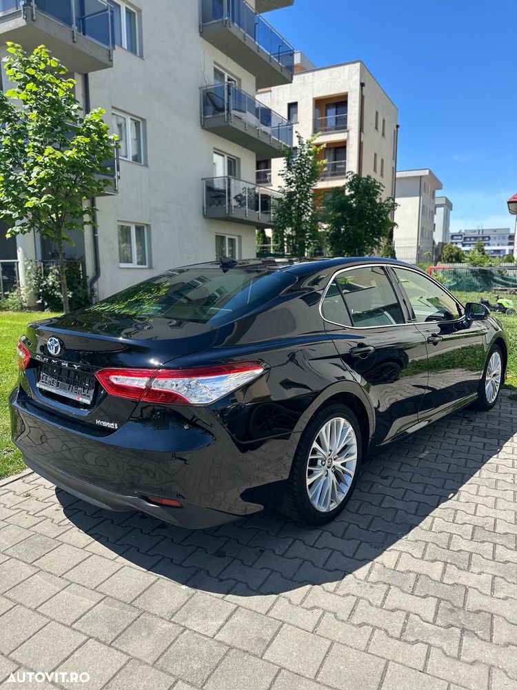 Toyota Camry 2.5 Exclusive - 15