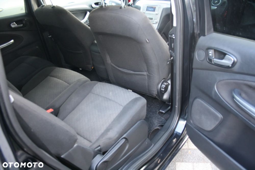 Ford S-Max 2.0 TDCi DPF Titanium - 13
