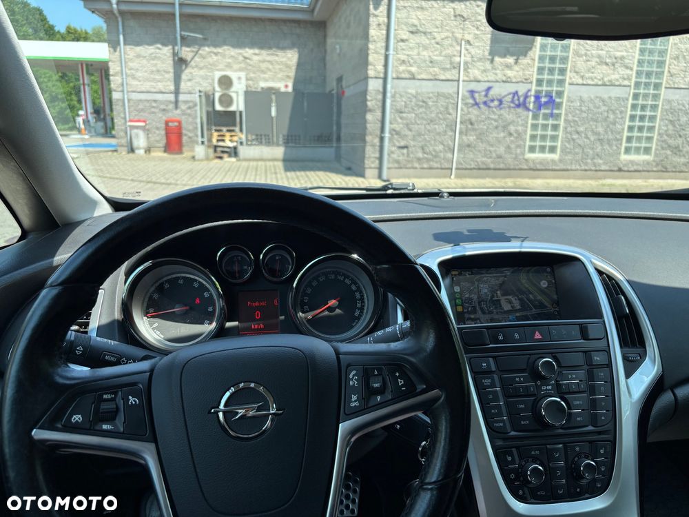 Opel Astra 1.6 Turbo - 18