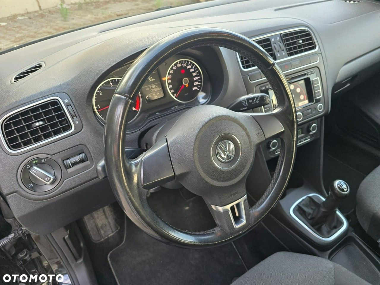 Volkswagen Polo - 25