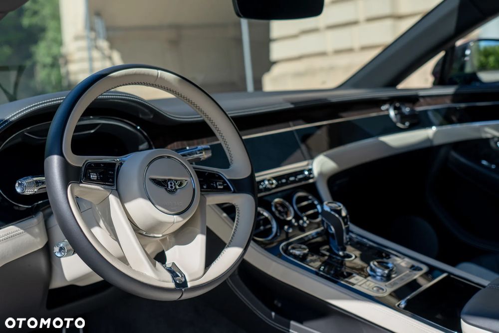 Bentley Continental GT - 11