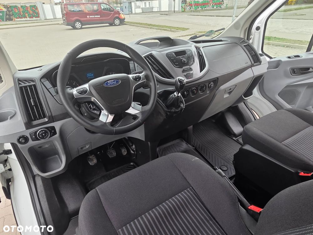 Ford Transit - 27