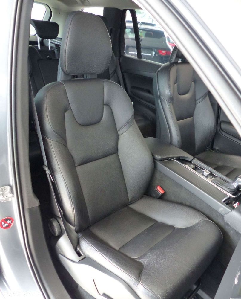 Volvo XC 90 D5 SCR AWD Momentum - 13