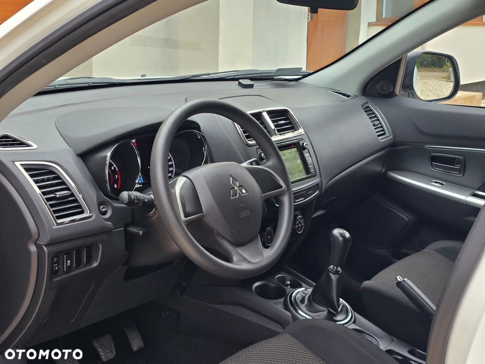 Mitsubishi ASX 1.6 Inform EU6 - 14