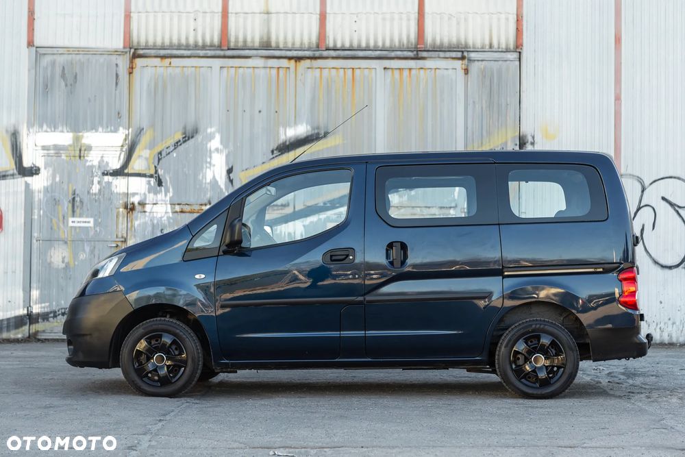 Nissan NV200 - 10