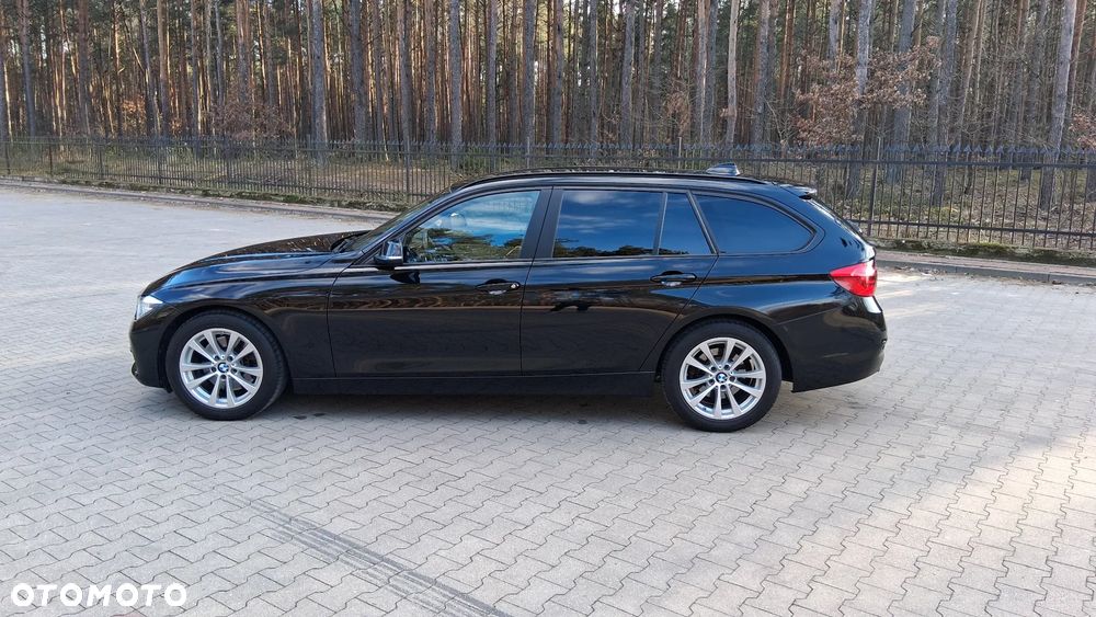 BMW Seria 3 330i xDrive - 8