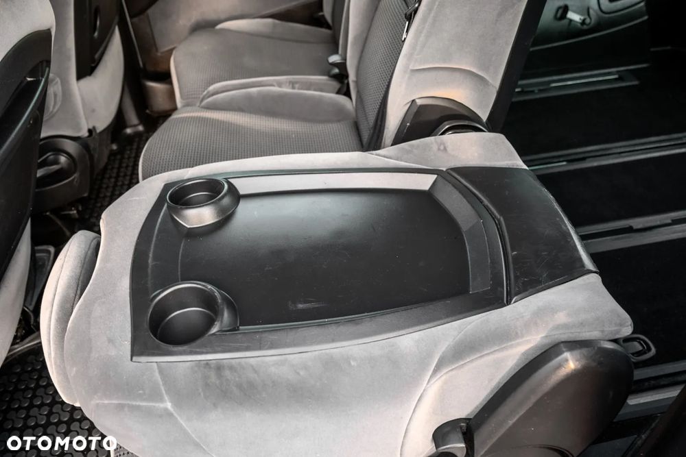 Peugeot 807 2.0 HDi Premium - 26
