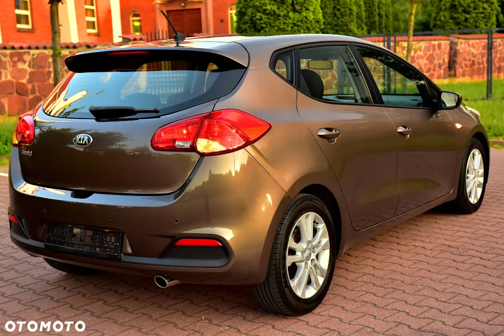 Kia Ceed Cee'd 1.4 L - 9