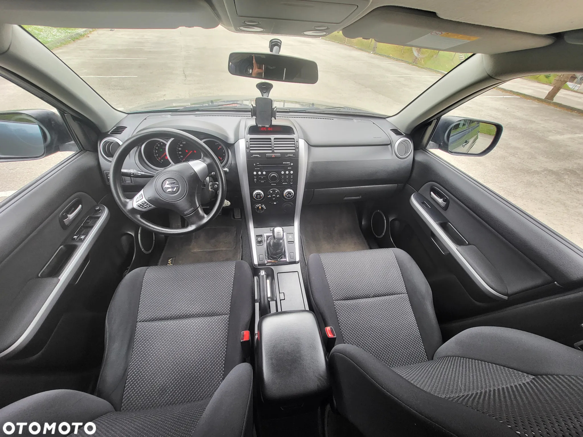 Suzuki Grand Vitara 2.0 - 8