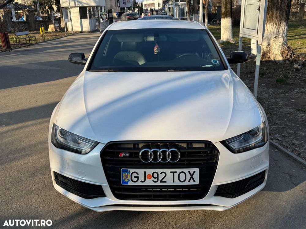 Audi A4 2.0 TDI DPF multitronic S line Sportpaket - 10