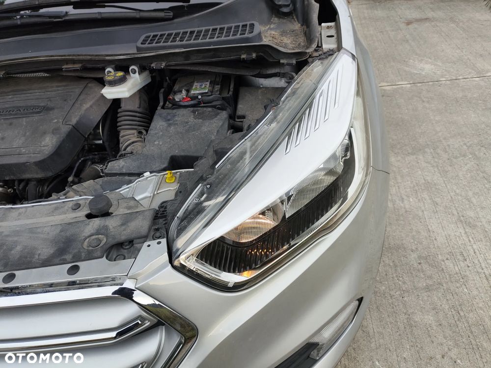 Ford Kuga 2.0 TDCi 4x4 Trend - 28