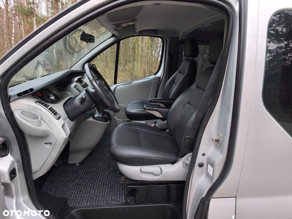 Opel Vivaro - 13