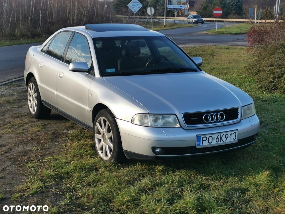 Audi A4 Limousine 2.4 Quattro - 1
