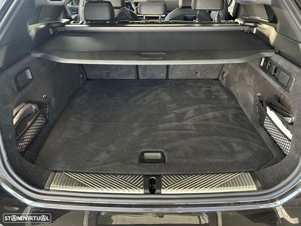 BMW 520 d Pack Desportivo M - 16