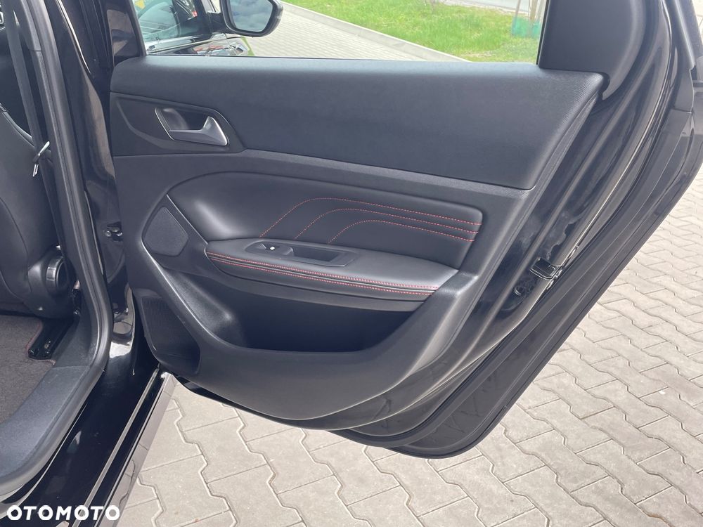 Peugeot 308 - 25