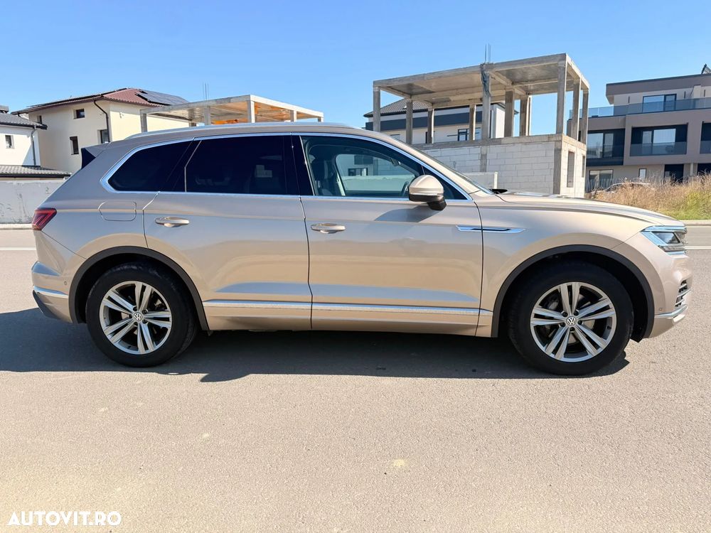 Volkswagen Touareg - 4