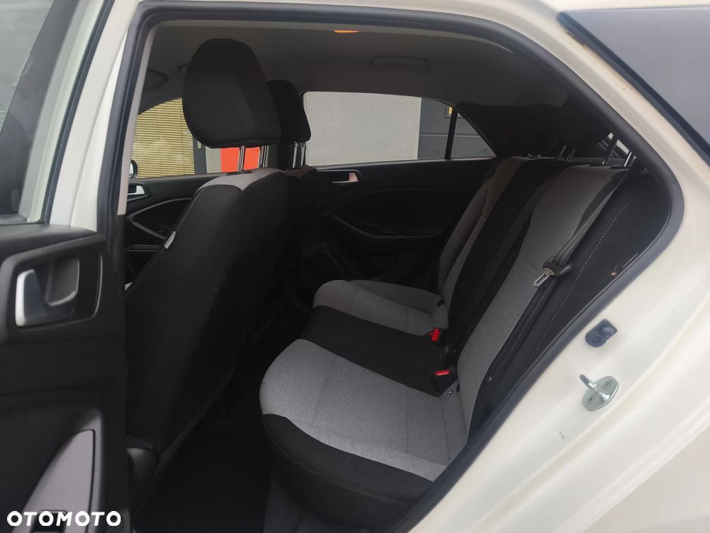 Hyundai i20 1.2 Elegant - 8