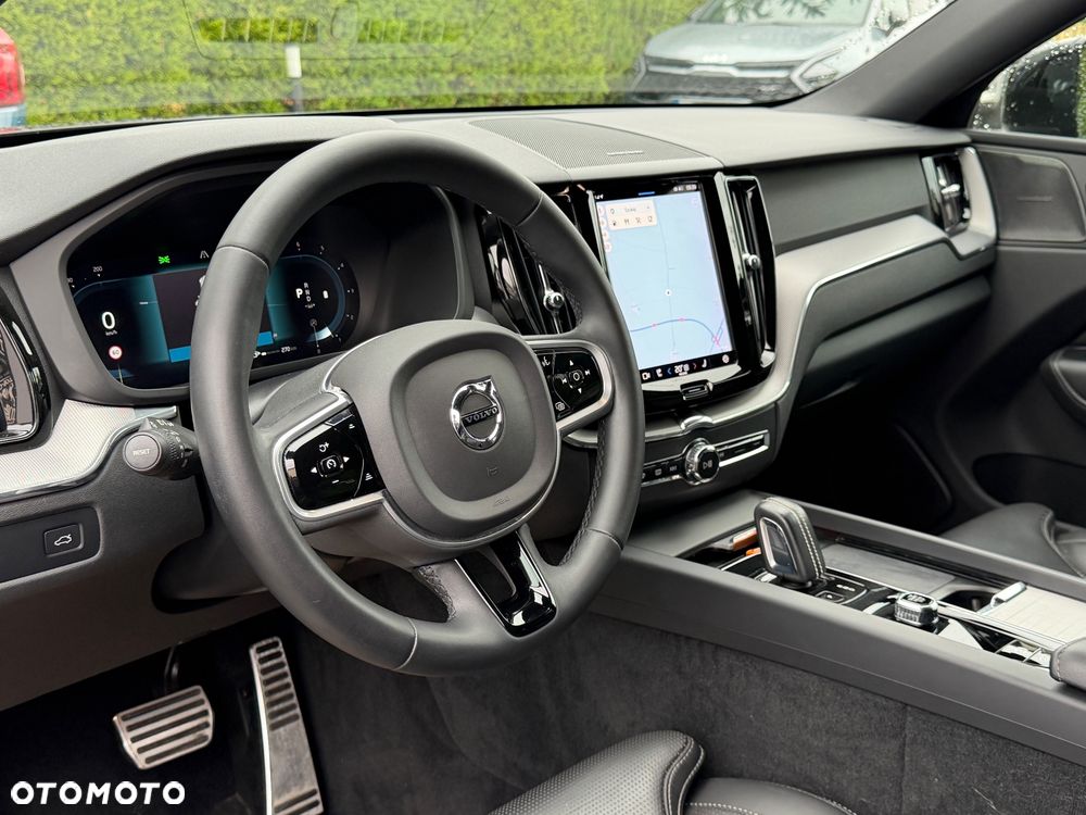 Volvo XC 60 B4 D AWD Geartronic RDesign - 12