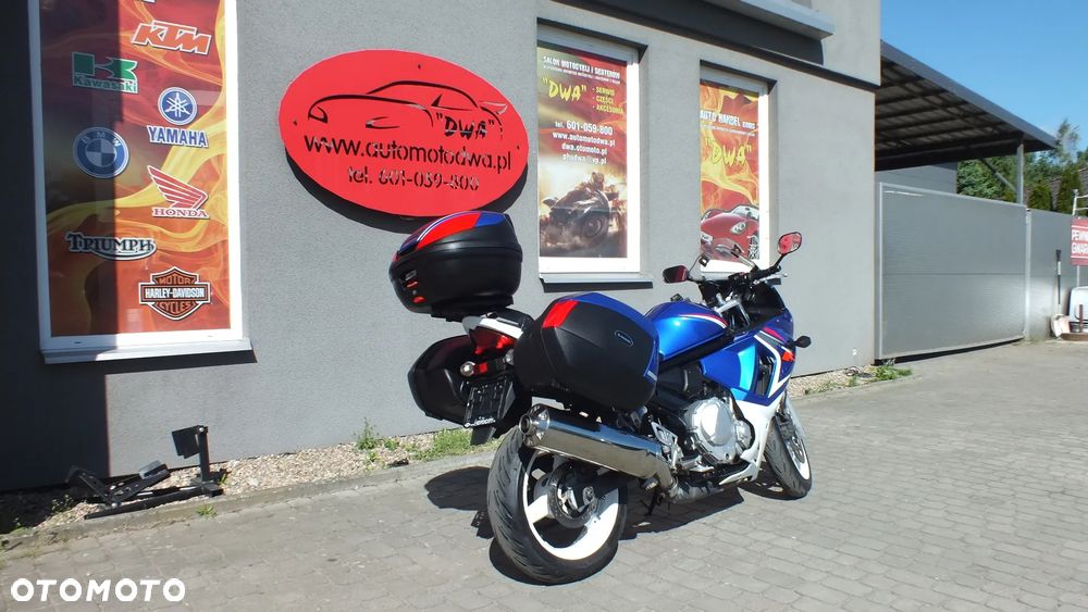 Suzuki GSX - 3