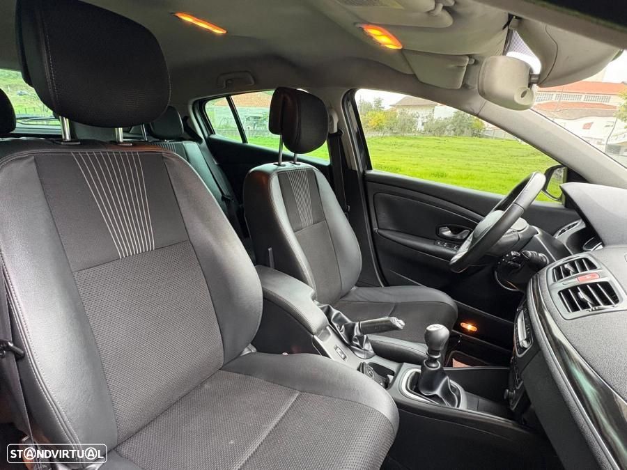 Renault Mégane 1.5 dCi Dynamique - 13