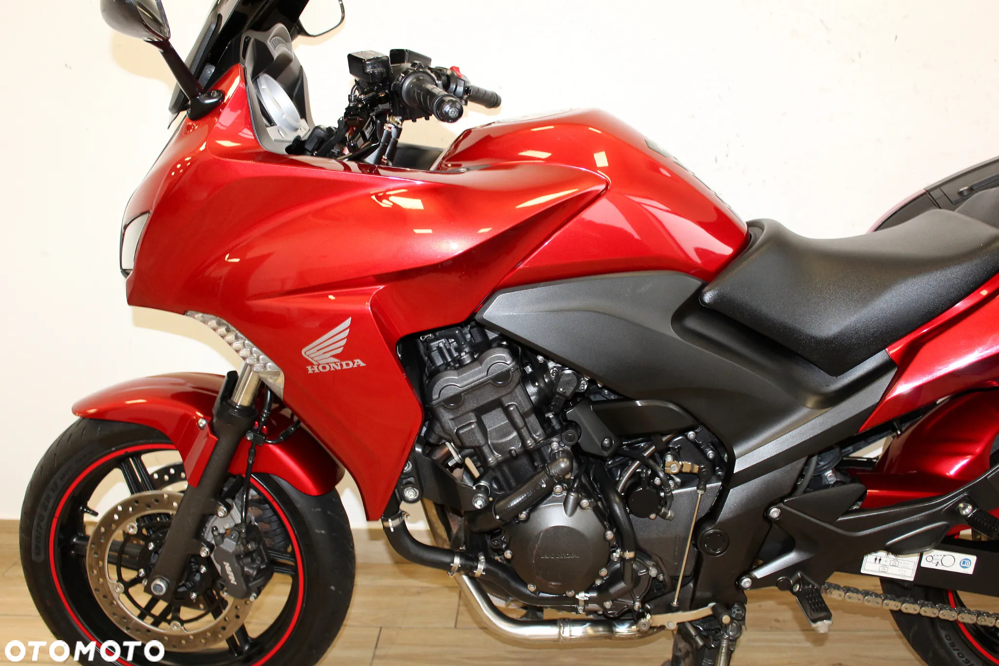Honda CBF - 11