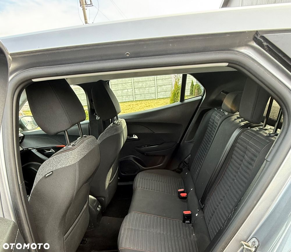 Peugeot 2008 PureTech 130 EAT8 Active - 17