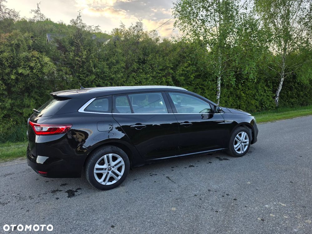 Renault Megane TCe 140 GPF EDC INTENS - 13