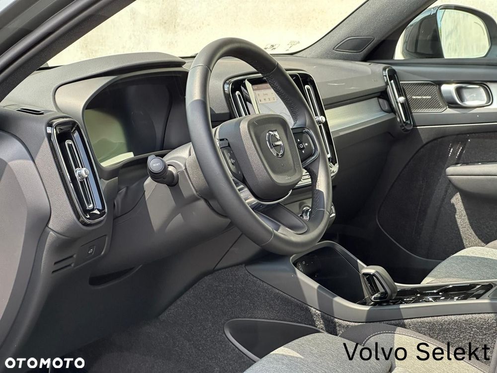 Volvo XC 40 - 26