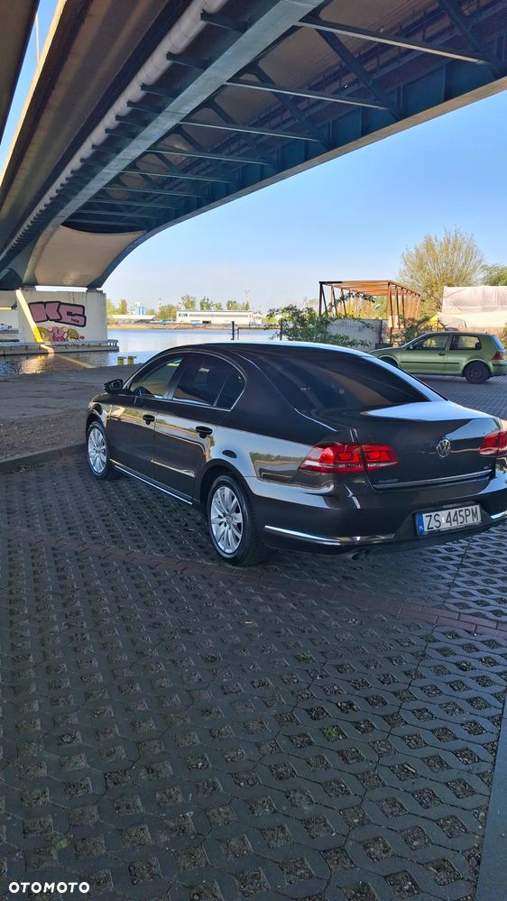 Volkswagen Passat 1.6 TDI Comfortline - 5