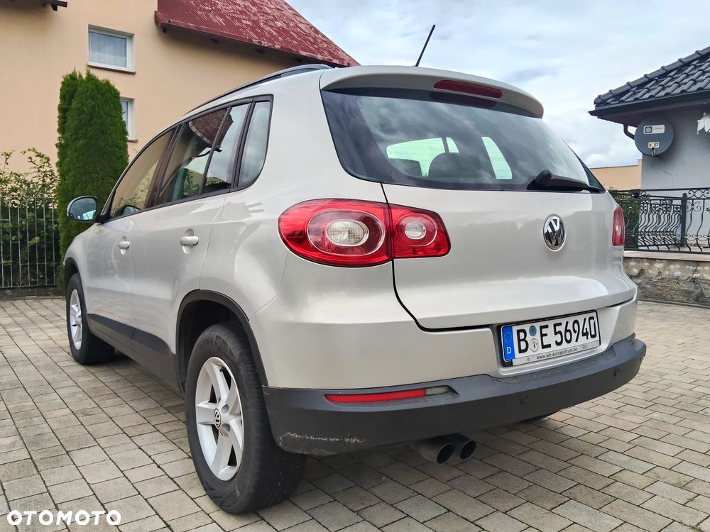 Volkswagen Tiguan - 4