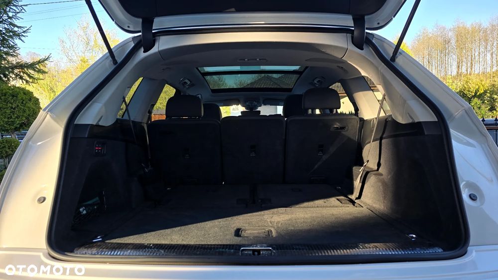 Audi Q7 55 TFSI mHEV Quattro Tiptr - 11