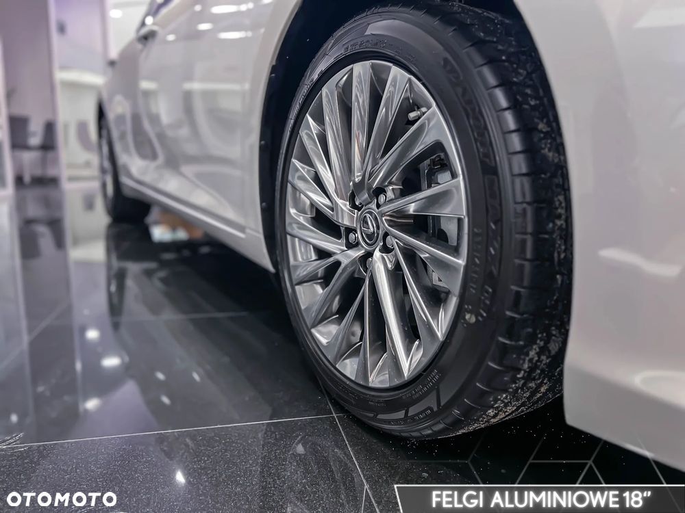 Lexus ES 300h Omotenashi - 7