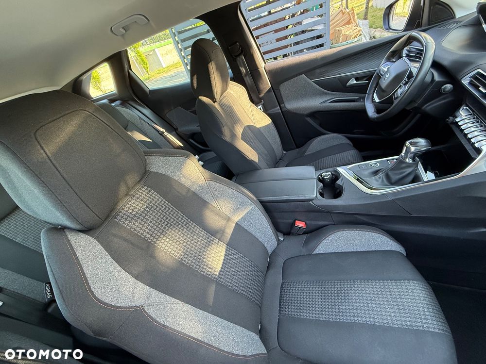 Peugeot 3008 1.2 PureTech Active Pack S&S - 20
