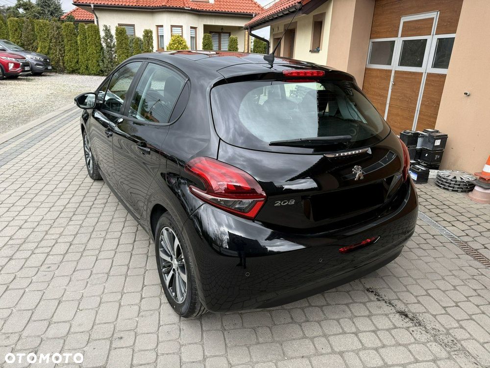 Peugeot 208 82 VTI Allure - 9