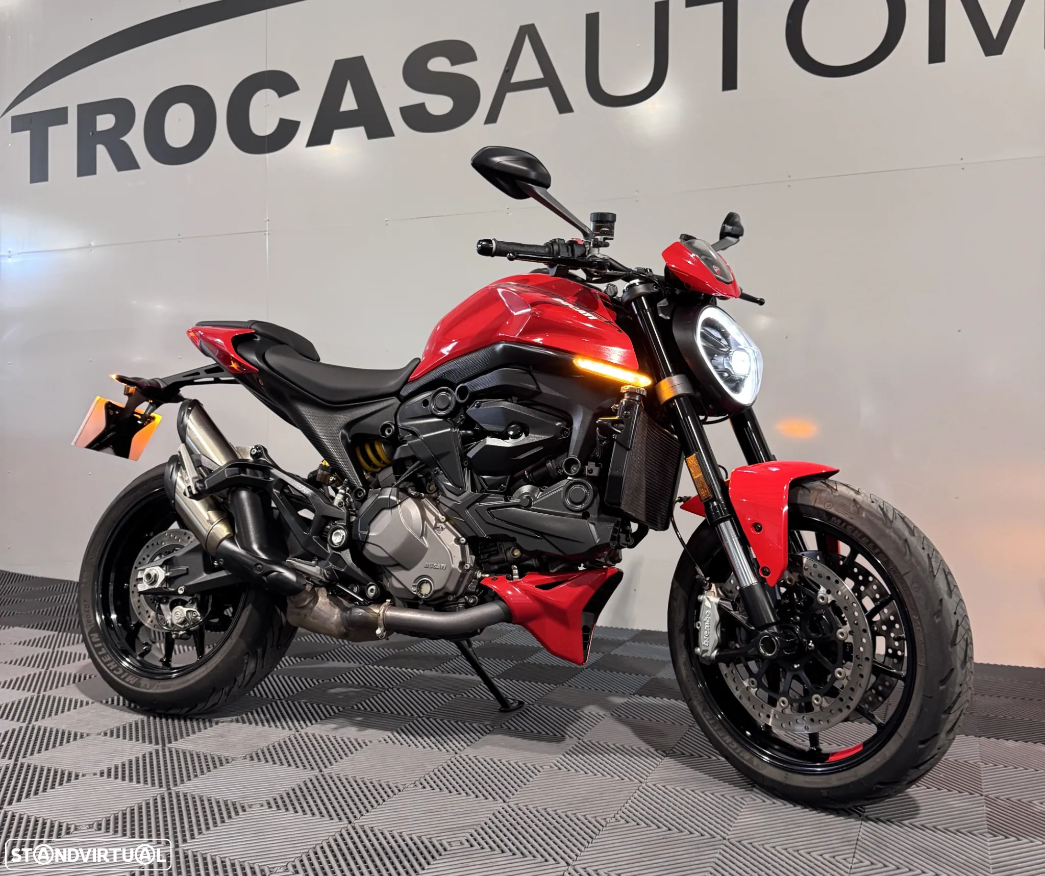 Ducati Monster 937 - 40