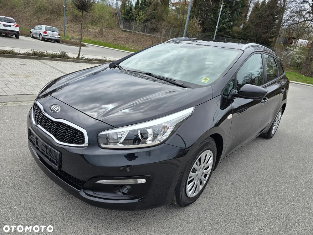 Kia Ceed 1.4 CRDi 90 Vision - 36